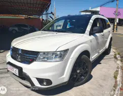 DODGE JOURNEY 3.6 RT V6 GASOLINA 4P AUTOMÁTICO DODGE JOURNEY 3.6 RT V6 GASOLINA 4P AUTOMÁTICO