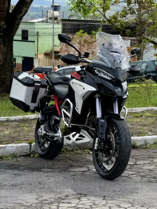 DUCATI MULTISTRADA 1200 V4 RALLY ADVENTURE 