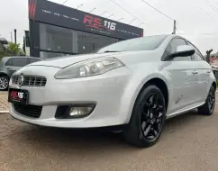 FIAT BRAVO 1.8 ESSENCE 16V FLEX 4P AUTOMATIZADO FIAT BRAVO 1.8 ESSENCE 16V FLEX 4P AUTOMATIZADO