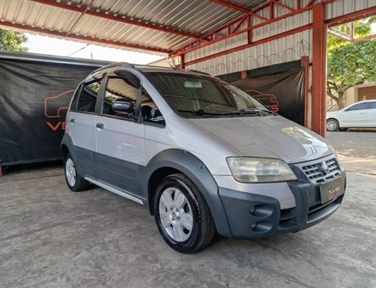 FIAT IDEA 1.8 MPI ADVENTURE 8V FLEX 4P MANUAL