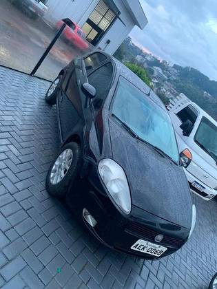 FIAT PUNTO 1.4 8V FLEX 4P MANUAL