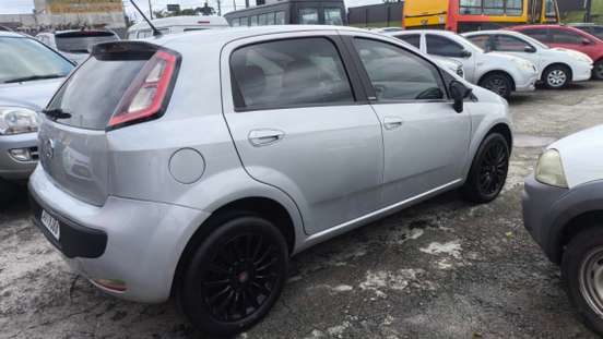 FIAT-PUNTO-2013