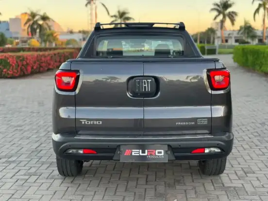 FIAT-TORO-2023