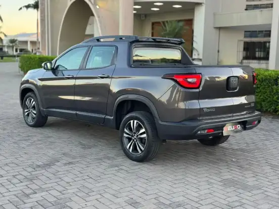 FIAT-TORO-1.3 TURBO 270 FLEX FREEDOM AT6 FIAT-TORO-2023