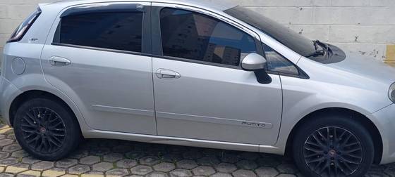 FIAT PUNTO 1.6 ESSENCE 16V FLEX 4P MANUAL