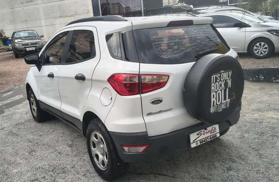 FORD-ECOSPORT-2012