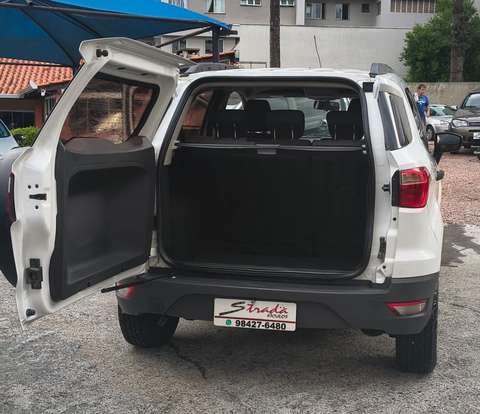 FORD-ECOSPORT-2012