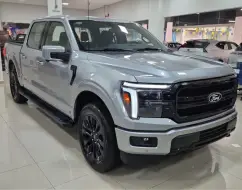 FORD F-150 5.0 V8 GASOLINA CD LARIAT BLACK FX4 AUTOMÁTICO FORD F-150 5.0 V8 GASOLINA CD LARIAT BLACK FX4 AUTOMÁTICO