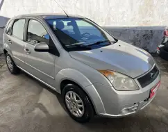 FORD FIESTA 1.6 MPI HATCH 8V FLEX 4P MANUAL FORD FIESTA 1.6 MPI HATCH 8V FLEX 4P MANUAL