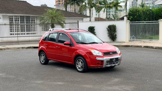FORD FIESTA 1.6 MPI TRAIL HATCH 8V FLEX 4P MANUAL