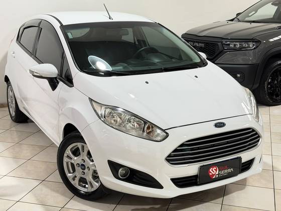 FORD FIESTA 1.6 SE HATCH 16V FLEX 4P POWERSHIFT