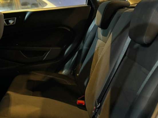 FORD-FIESTA-1.6 SE SEDAN 16V FLEX 4P MANUAL FORD-FIESTA-2015