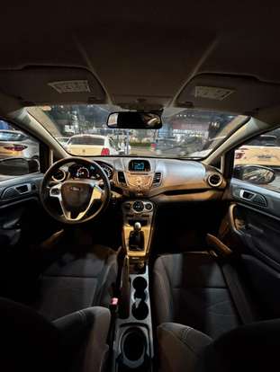 FORD-FIESTA-2015