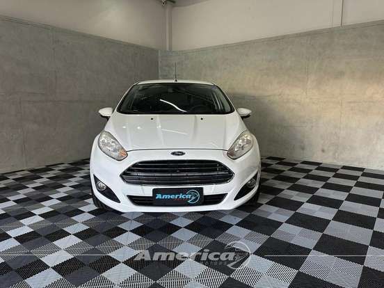 FORD-FIESTA-2016
