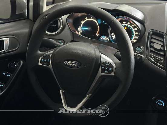 FORD-FIESTA-2016