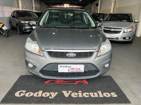 FORD FOCUS 1.6 GLX 16V FLEX 4P MANUAL