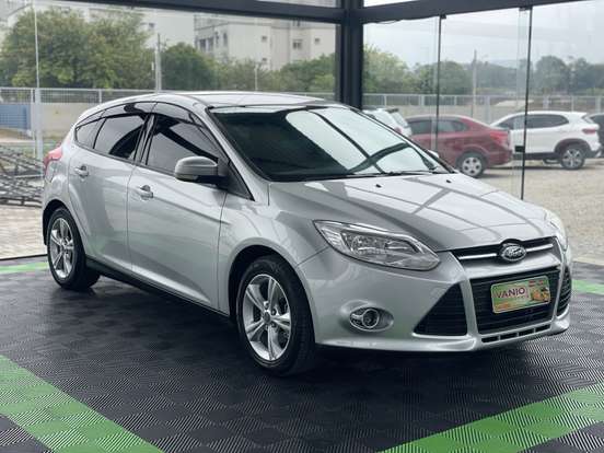 FORD-FOCUS-1.6 SE 16V FLEX 4P MANUAL FORD-FOCUS-2014
