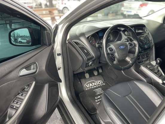 FORD-FOCUS-1.6 SE 16V FLEX 4P MANUAL FORD-FOCUS-2014