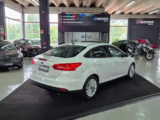 FORD-FOCUS-2016