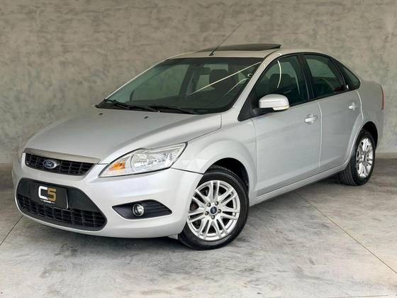 FORD FOCUS 2.0 GHIA SEDAN 16V GASOLINA 4P AUTOMÁTICO