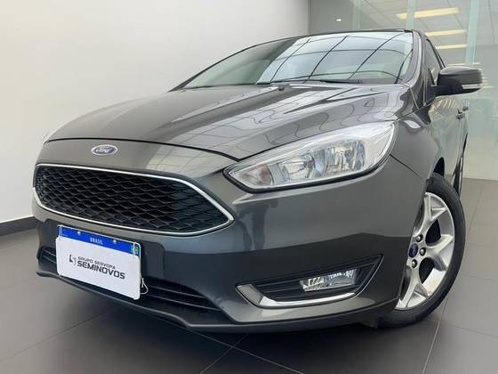 FORD FOCUS 2.0 SE FASTBACK 16V FLEX 4P POWERSHIFT