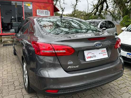 FORD-FOCUS-2018