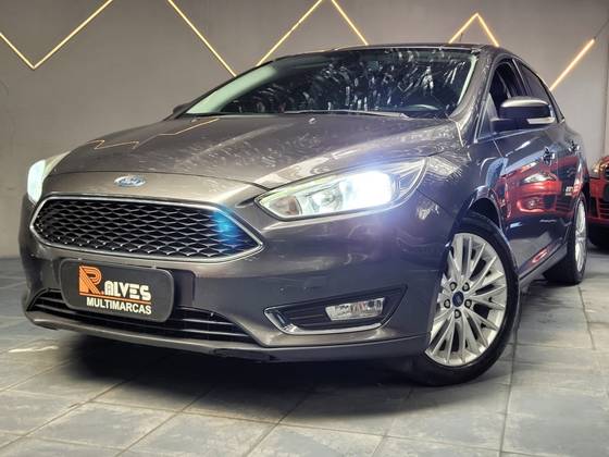 FORD FOCUS 2.0 SE PLUS 16V FLEX 4P POWERSHIFT