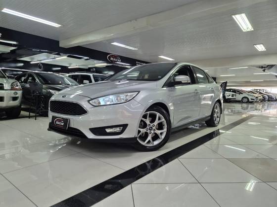 FORD FOCUS 2.0 SE PLUS 16V FLEX 4P POWERSHIFT