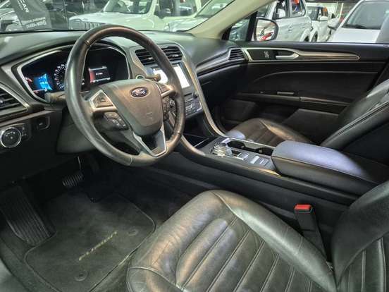 FORD-FUSION-2017
