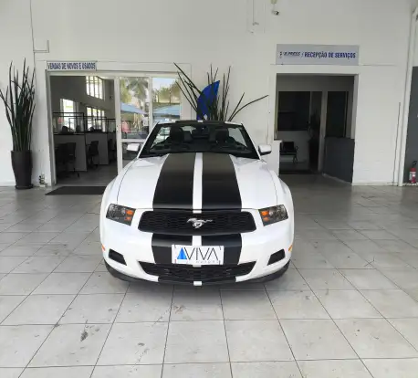 FORD-MUSTANG-2010