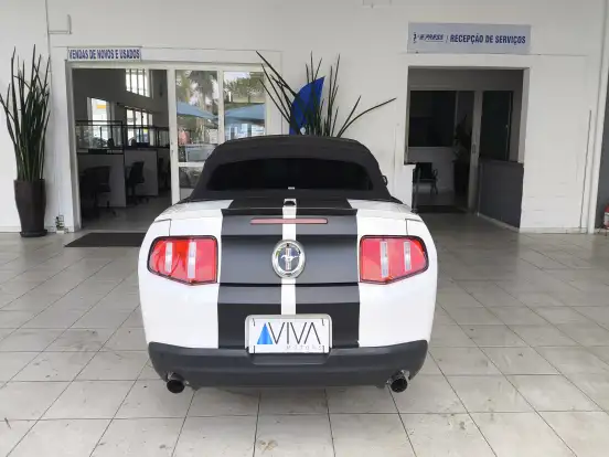 FORD-MUSTANG-3.7 V6 GASOLINA CONVERSÍVEL AUTOMÁTICO FORD-MUSTANG-2010