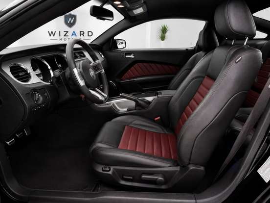 FORD-MUSTANG-2011