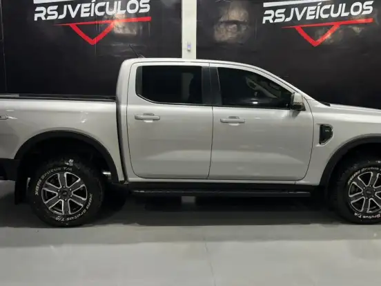 FORD-RANGER-3.0 V6 TURBO DIESEL CD XLT 4X4 AUTOMÁTICO FORD-RANGER-2023