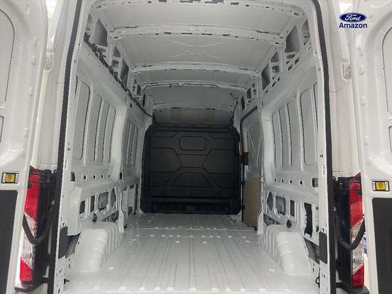 FORD-TRANSIT-2023