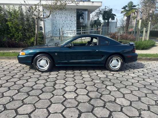 FORD-MUSTANG-1994