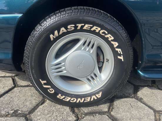 FORD-MUSTANG-1994