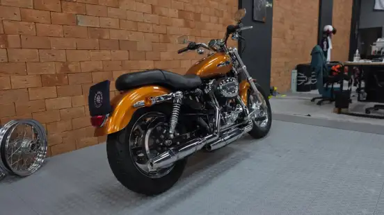 HARLEY-DAVIDSON-SPORTSTER 1200 XL CUSTOM-2015