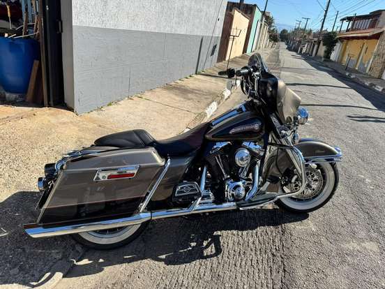 HARLEY-DAVIDSON-ELECTRA GLIDE CLASSIC FLHTCI HARLEY-DAVIDSON-ELECTRA GLIDE CLASSIC FLHTCI-2005