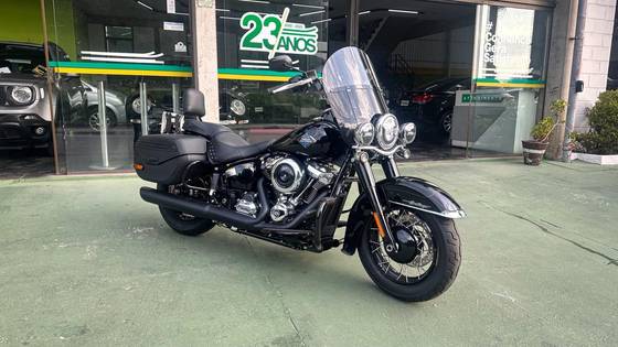 HARLEY-DAVIDSON SOFTAIL HERITAGE CLASSIC 