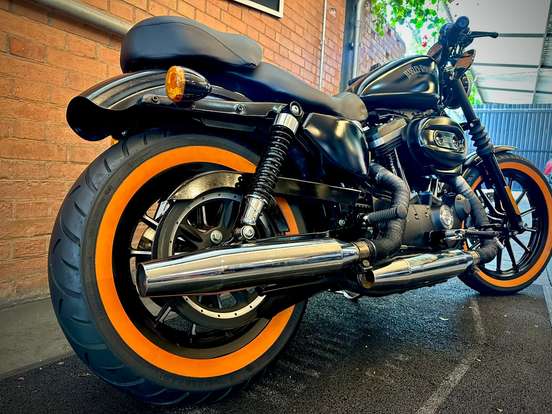 HARLEY-DAVIDSON-SPORTSTER IRON 883-2014