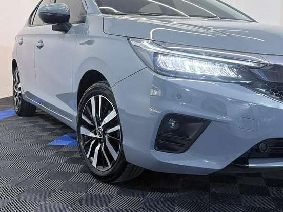 HONDA-CITY-1.5 i-VTEC FLEX HATCH TOURING CVT HONDA-CITY-2024