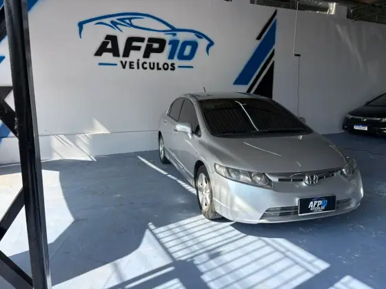 HONDA CIVIC 1.8 LXS 16V FLEX 4P AUTOMÁTICO
