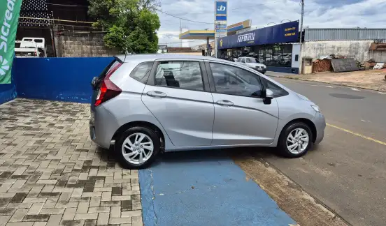 HONDA-FIT-2016