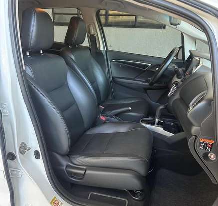 HONDA-FIT-2016