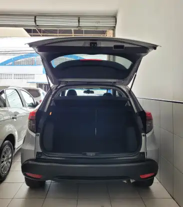 HONDA-HR-V-2019