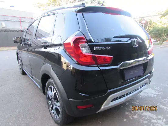 HONDA-WR-V-2017