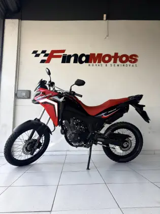 HONDA XRE 300 SAHARA RALLY 