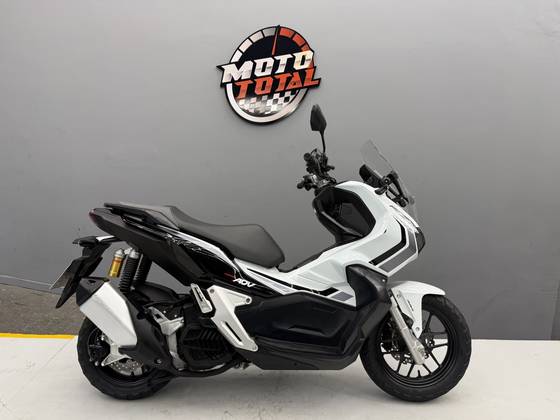 HONDA ADV 
