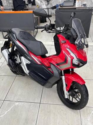 HONDA ADV 