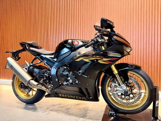 HONDA CBR 1000RR-R FIREBLADE SP 